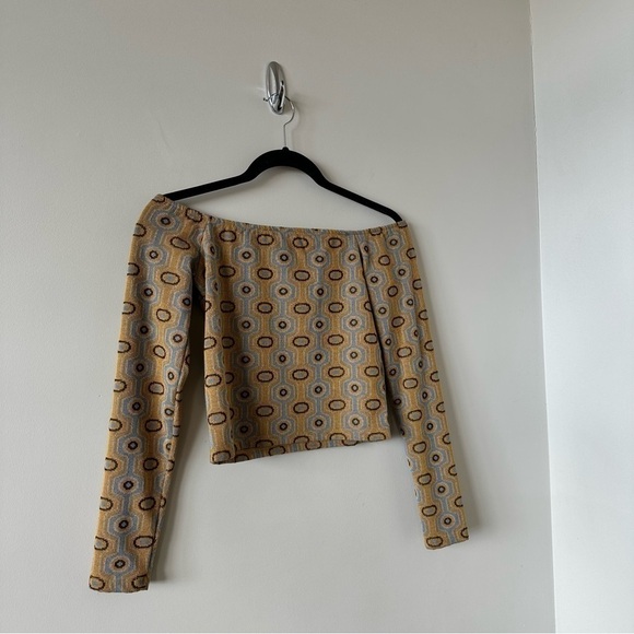 ZARA-JACQUARD Printed Off Shoulder Top (Size:Small) - Picture 4 of 7